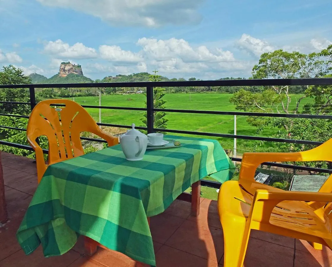 ホテル Sigiriya Water Guest & View Point Restaurant